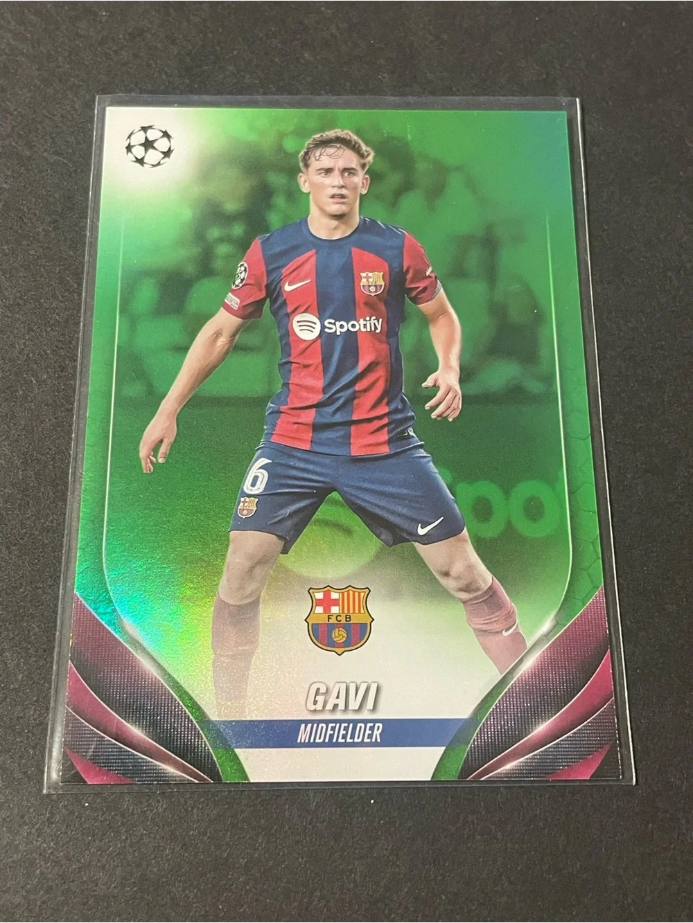 2023/24 Topps Chrome UEFA Club Competitions Gavi #63 Neon Green Refractor 71/199